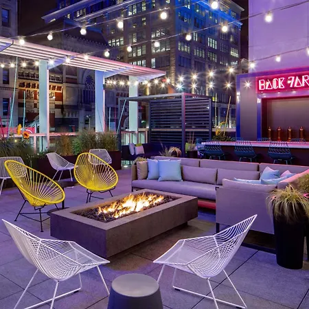 Aloft Philadelphia Downtown Hotel